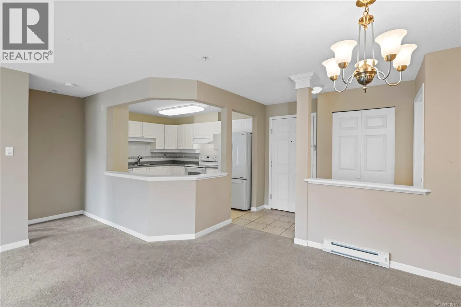 202 5620 Edgewater Lane