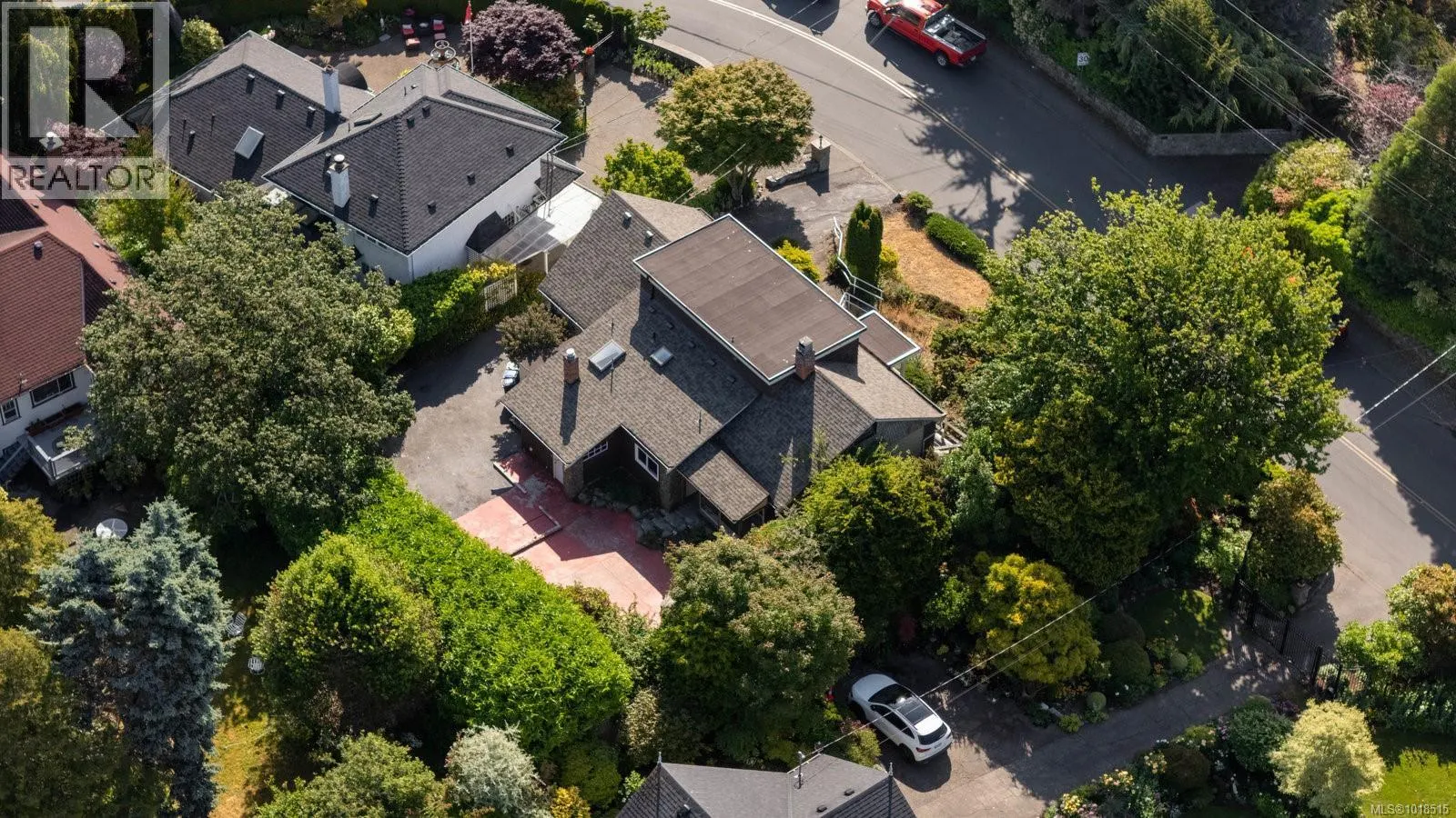 280 King George Terr