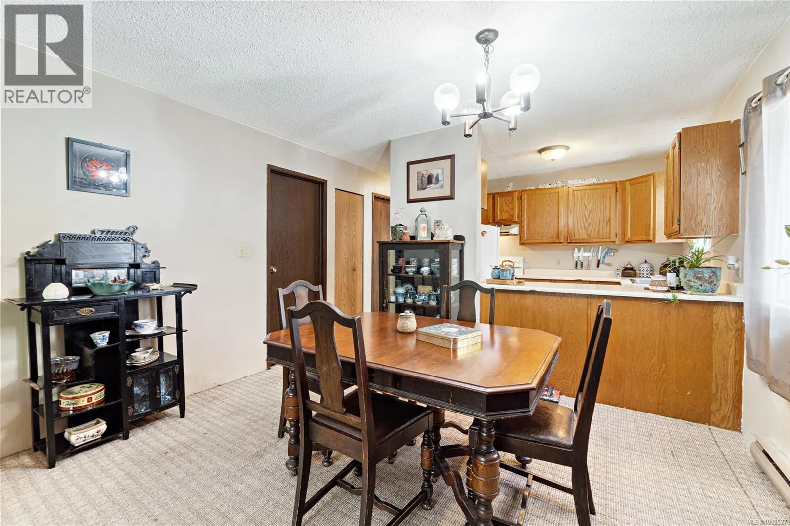 16 211 Buttertubs Pl