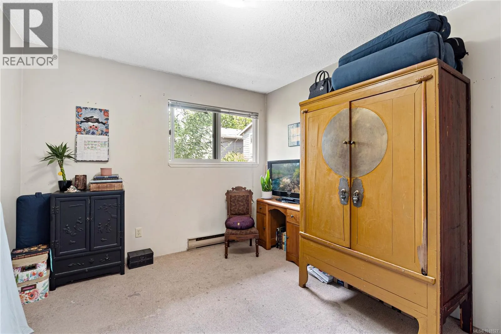 16 211 Buttertubs Pl