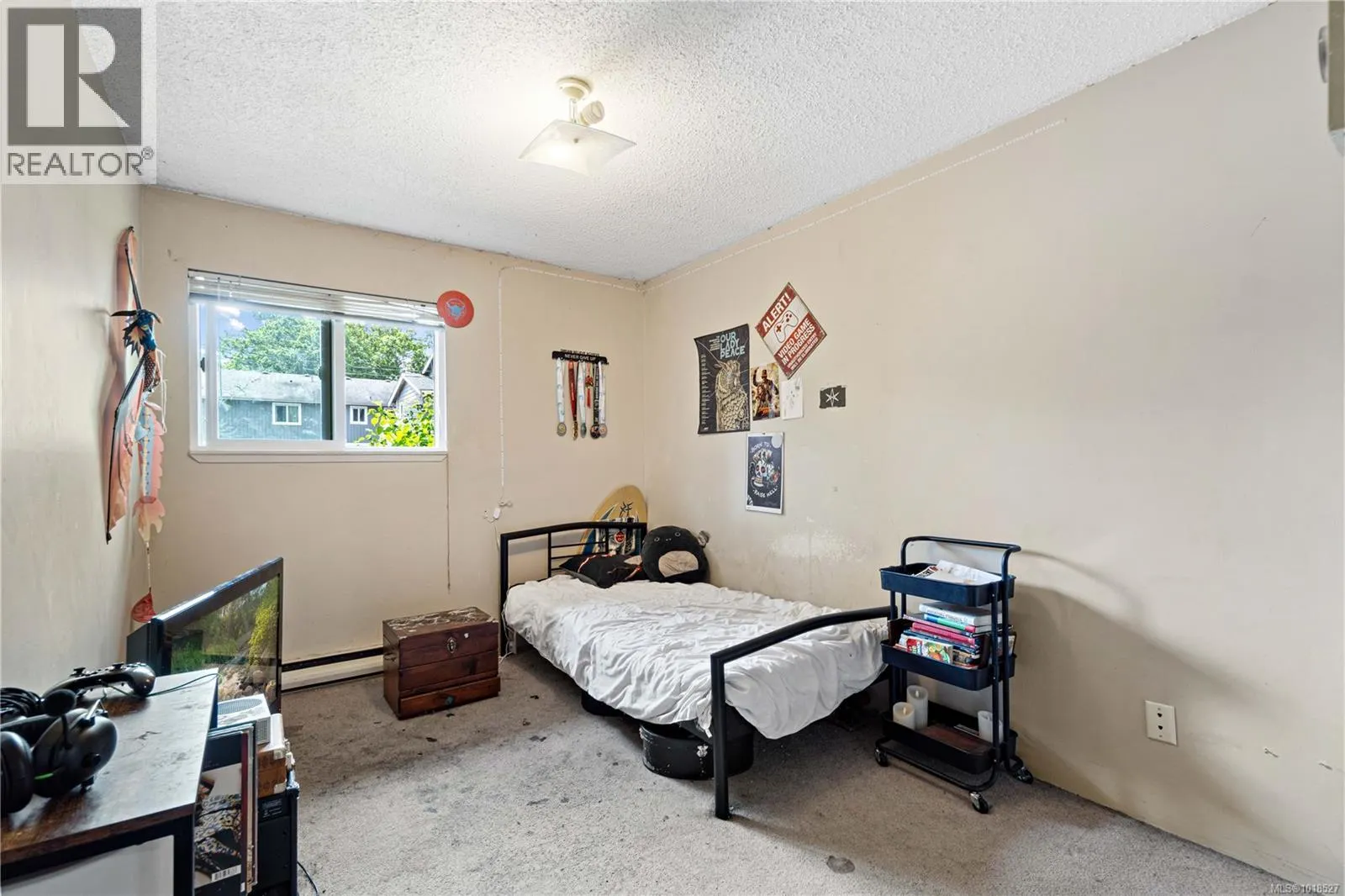 16 211 Buttertubs Pl