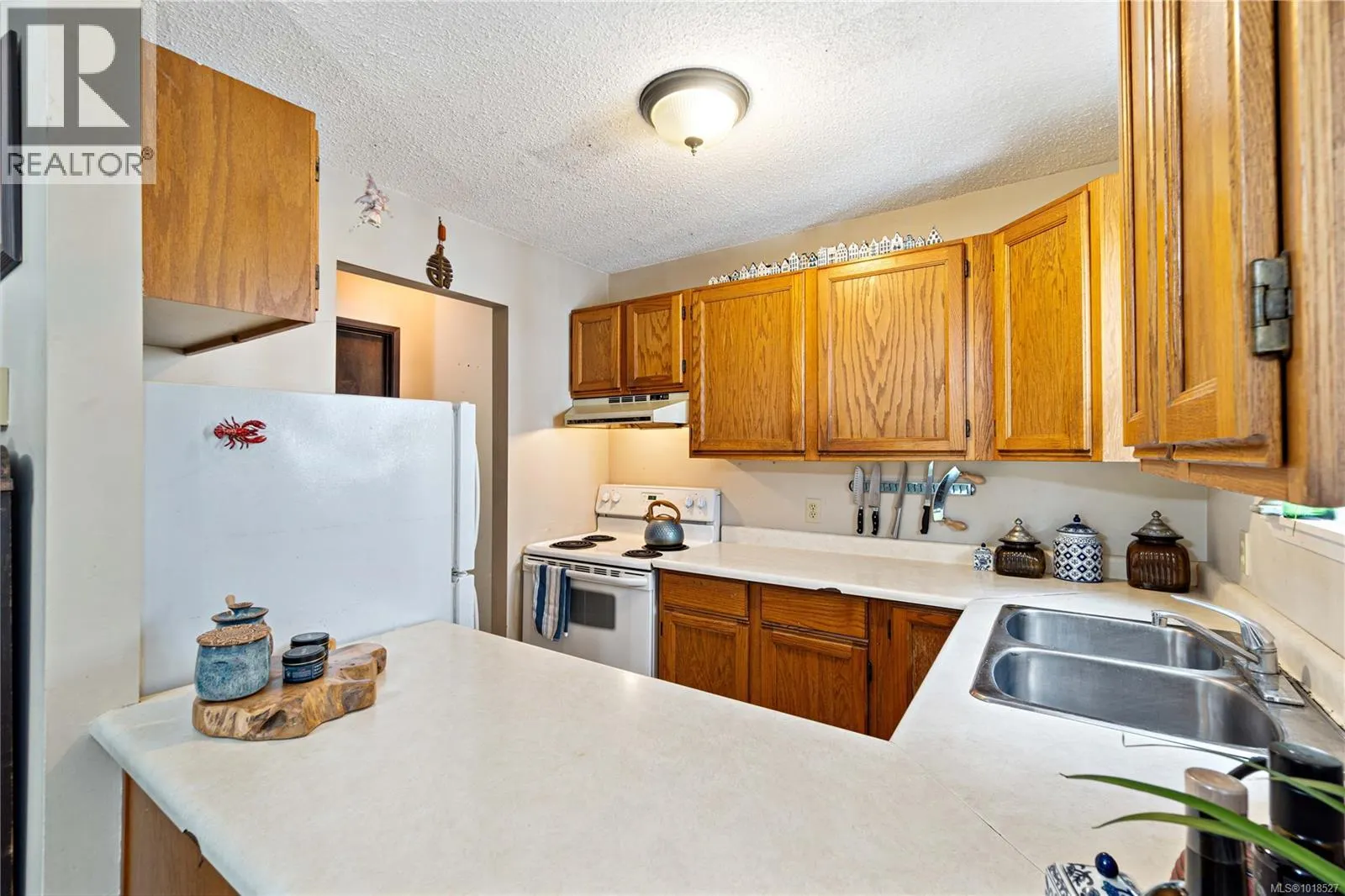 16 211 Buttertubs Pl