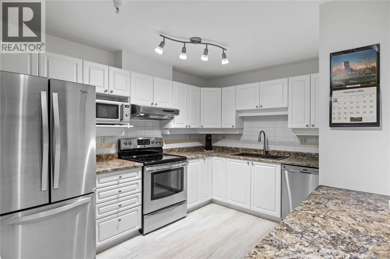 307 5620 Edgewater Lane