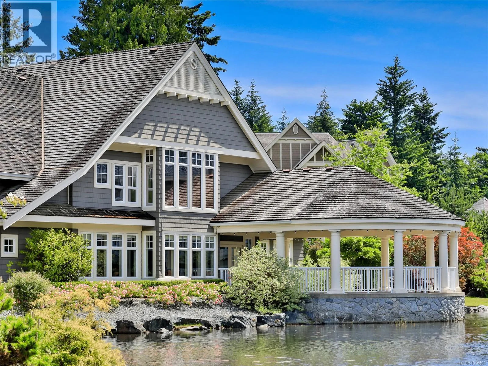 307 5620 Edgewater Lane