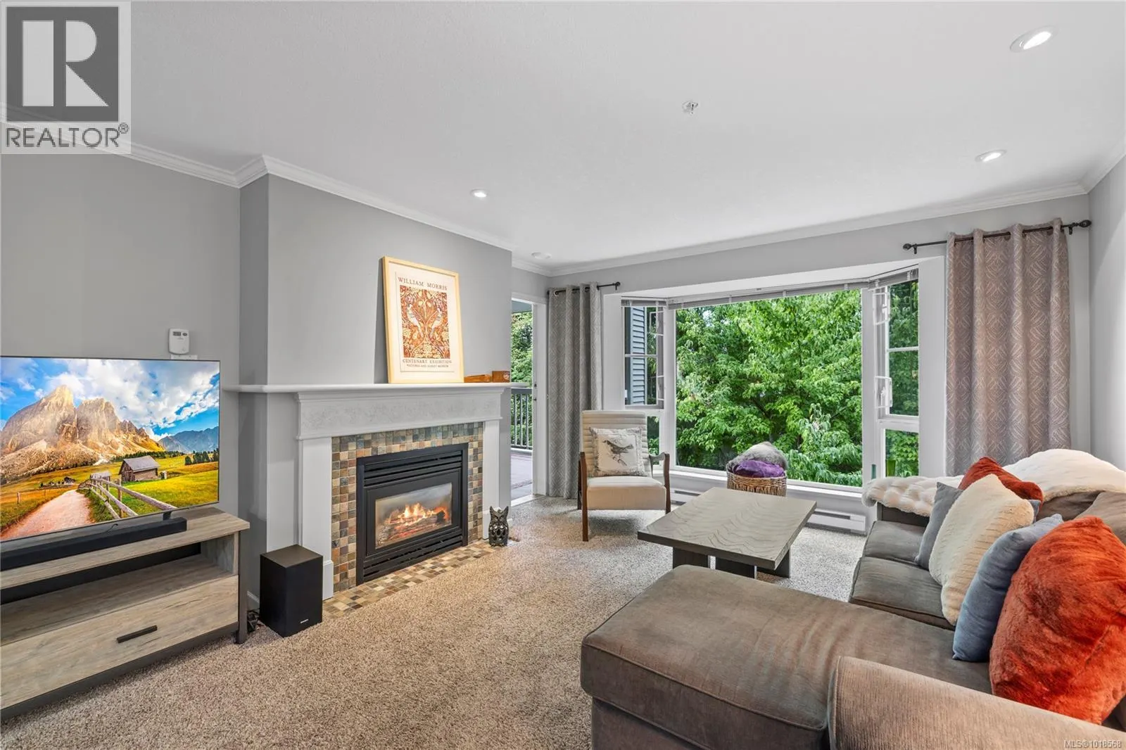 307 5620 Edgewater Lane