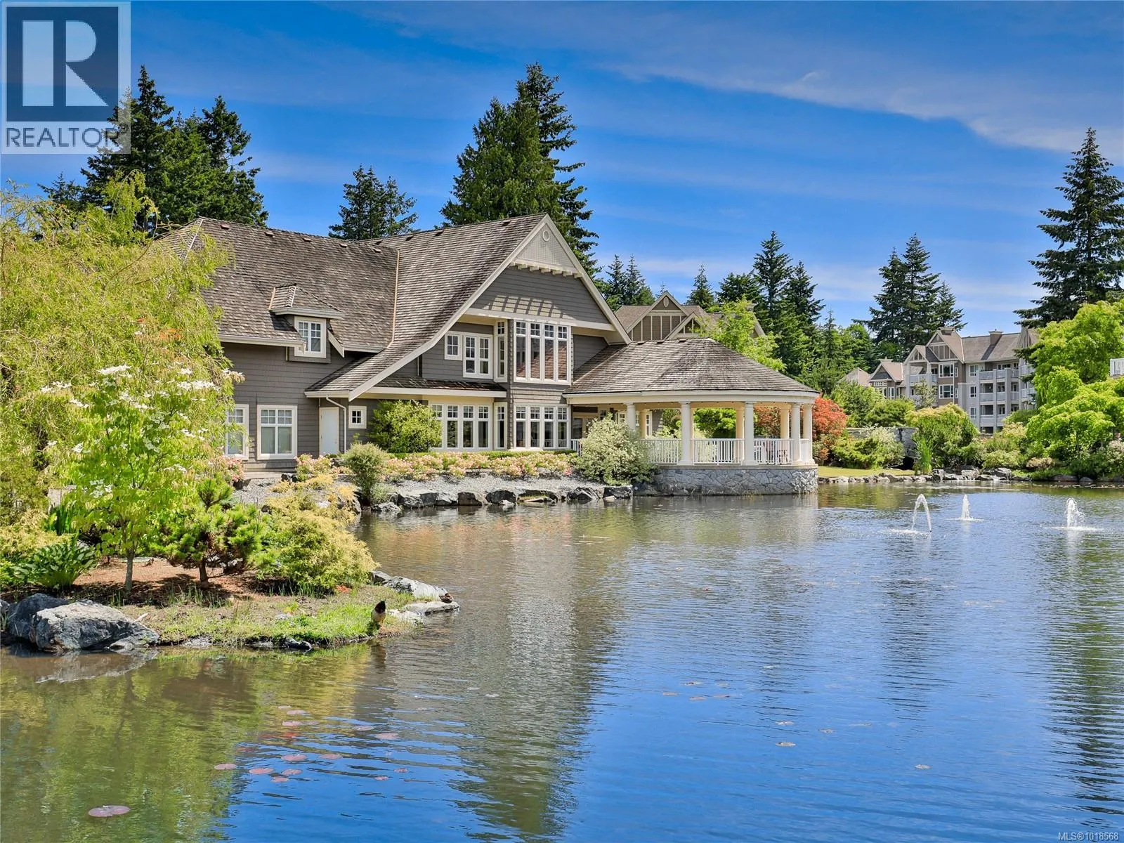 307 5620 Edgewater Lane