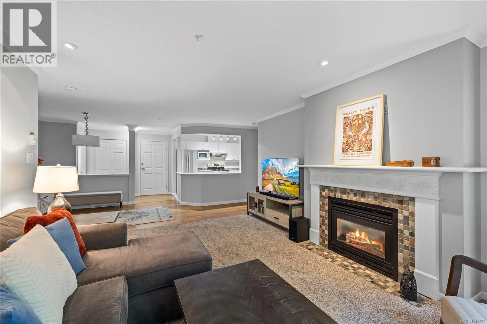 307 5620 Edgewater Lane