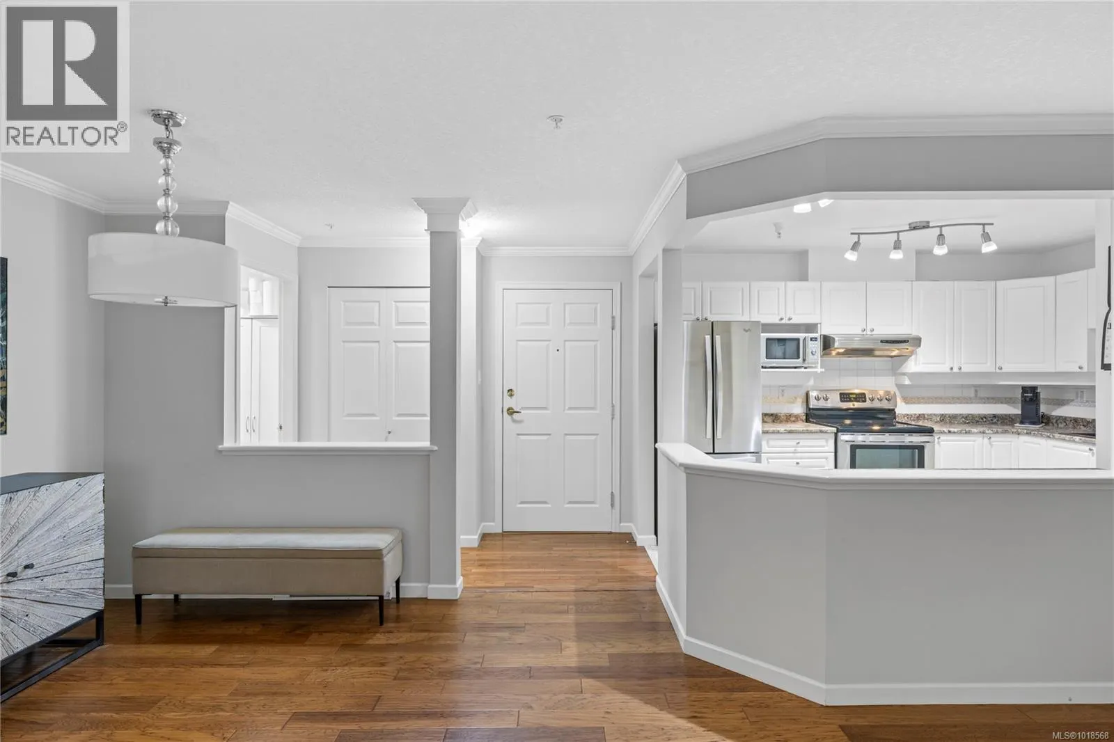 307 5620 Edgewater Lane