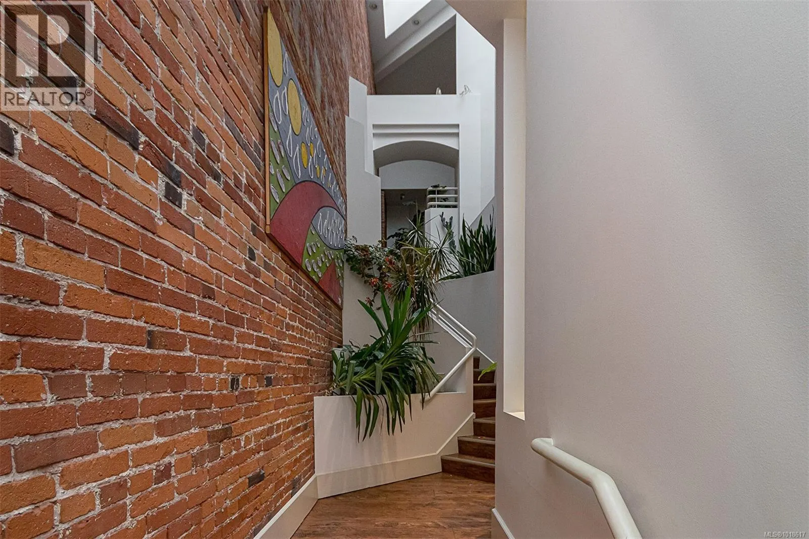 302 1407 Government St