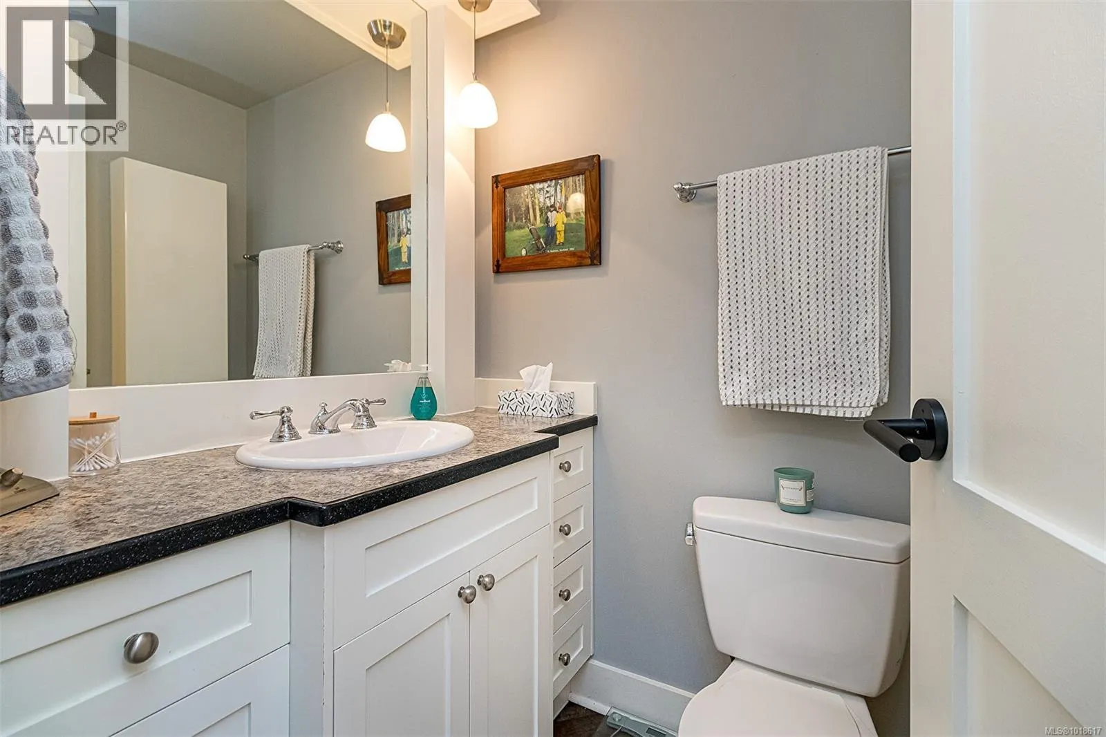 302 1407 Government St