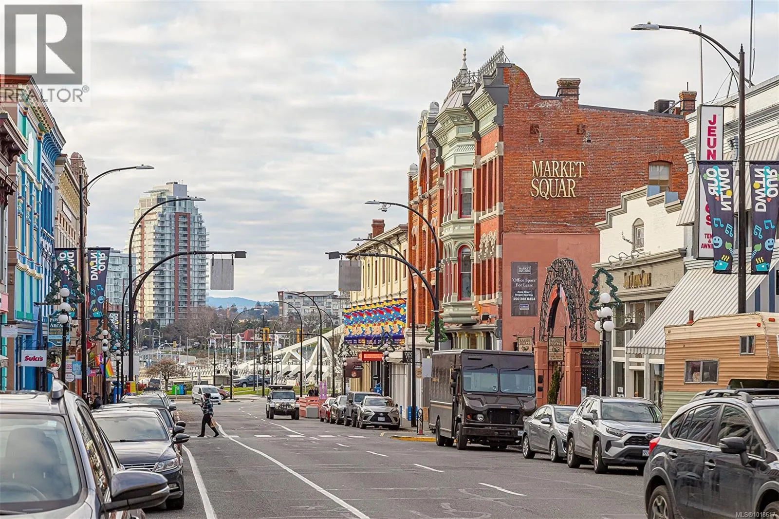 302 1407 Government St