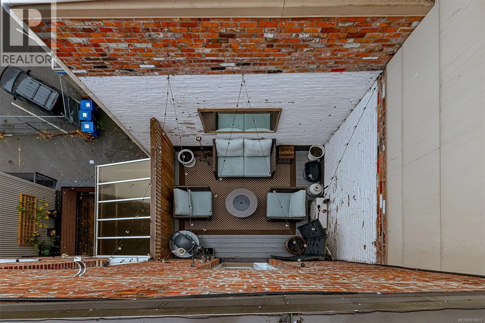 302 1407 Government St