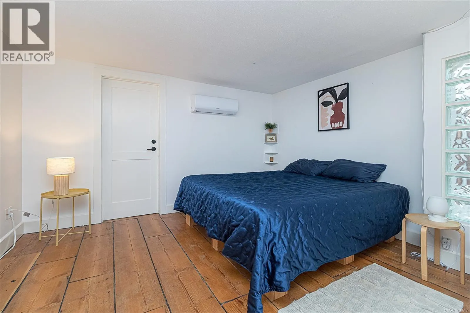 302 1407 Government St