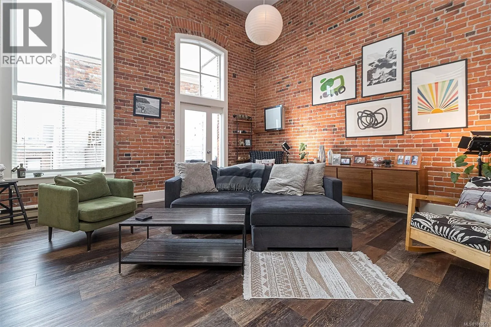 302 1407 Government St