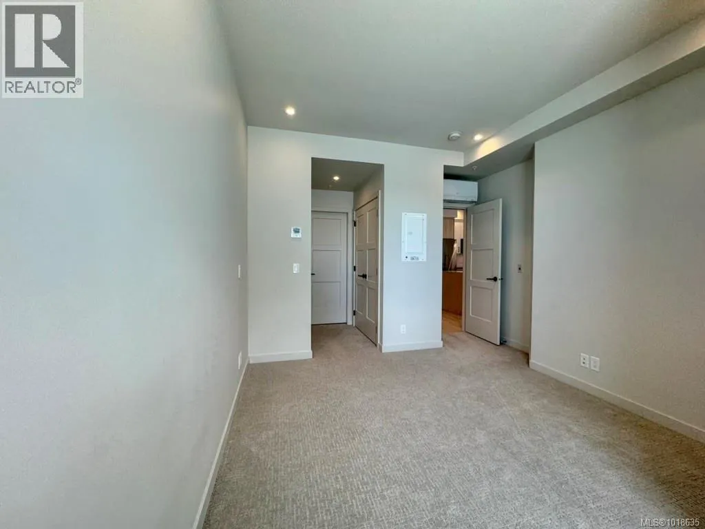 505 947 Whirlaway Cres