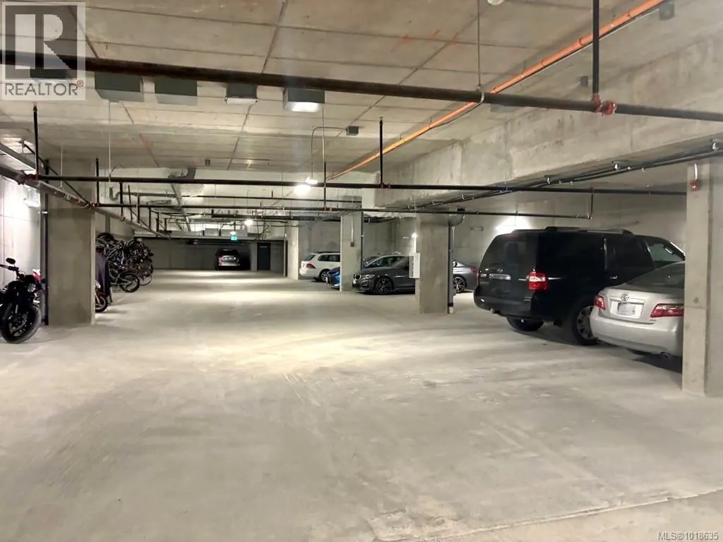 505 947 Whirlaway Cres