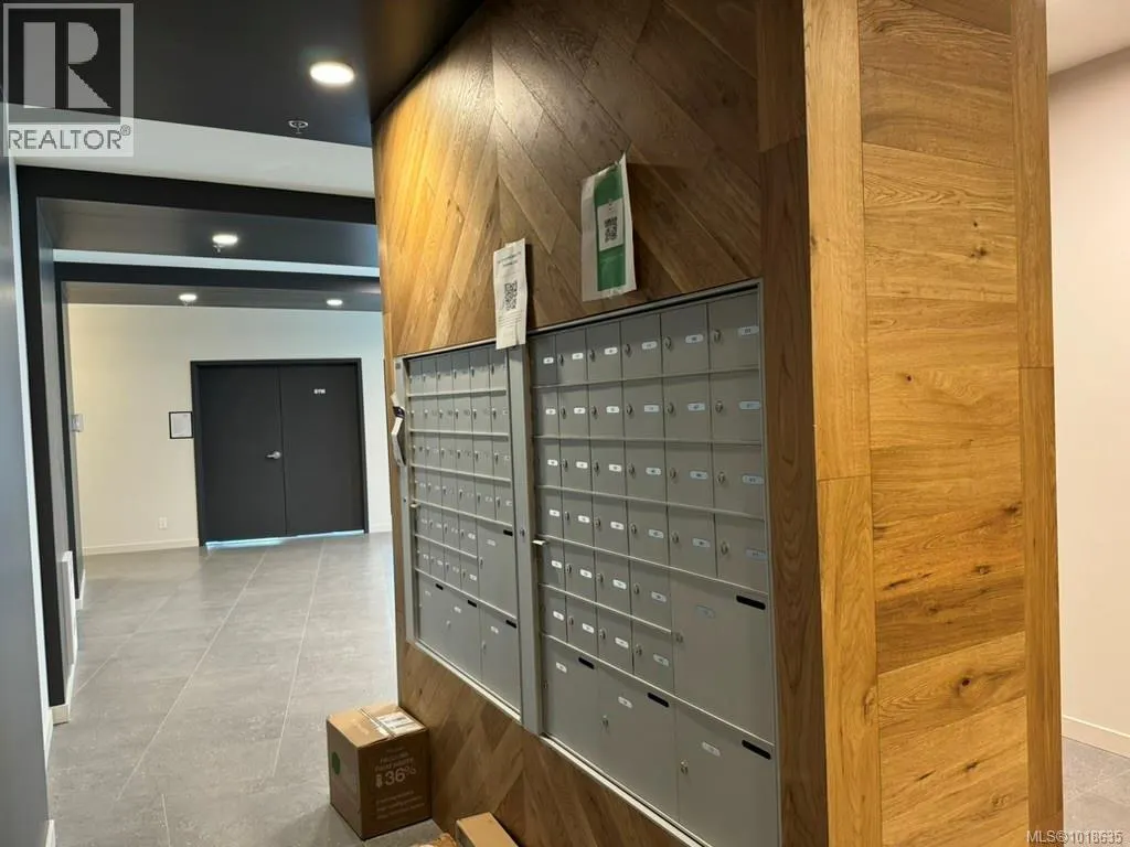 505 947 Whirlaway Cres