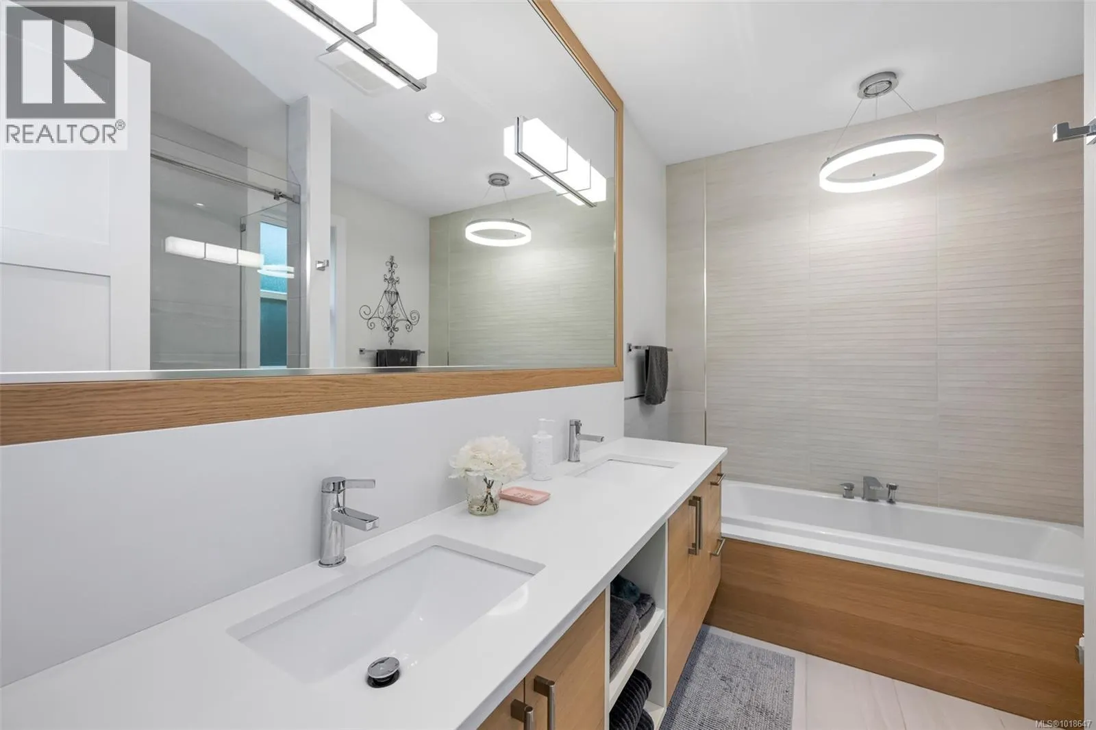 8043 Huckleberry Crt