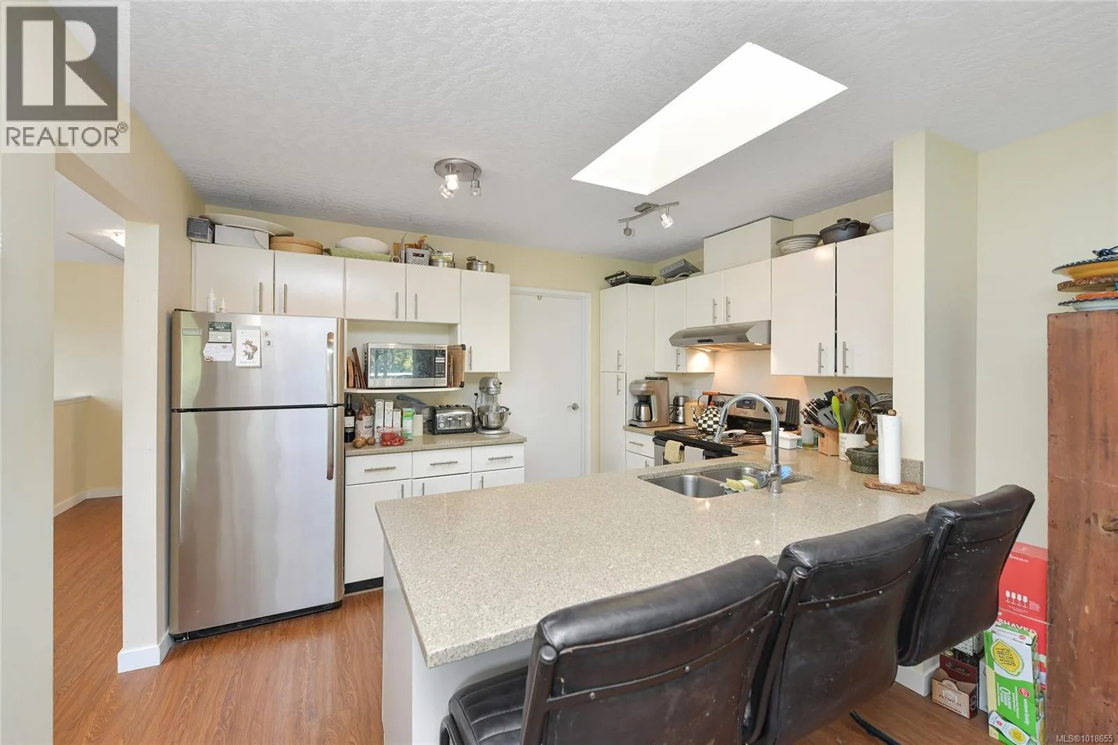 27 4125 INTERURBAN Rd