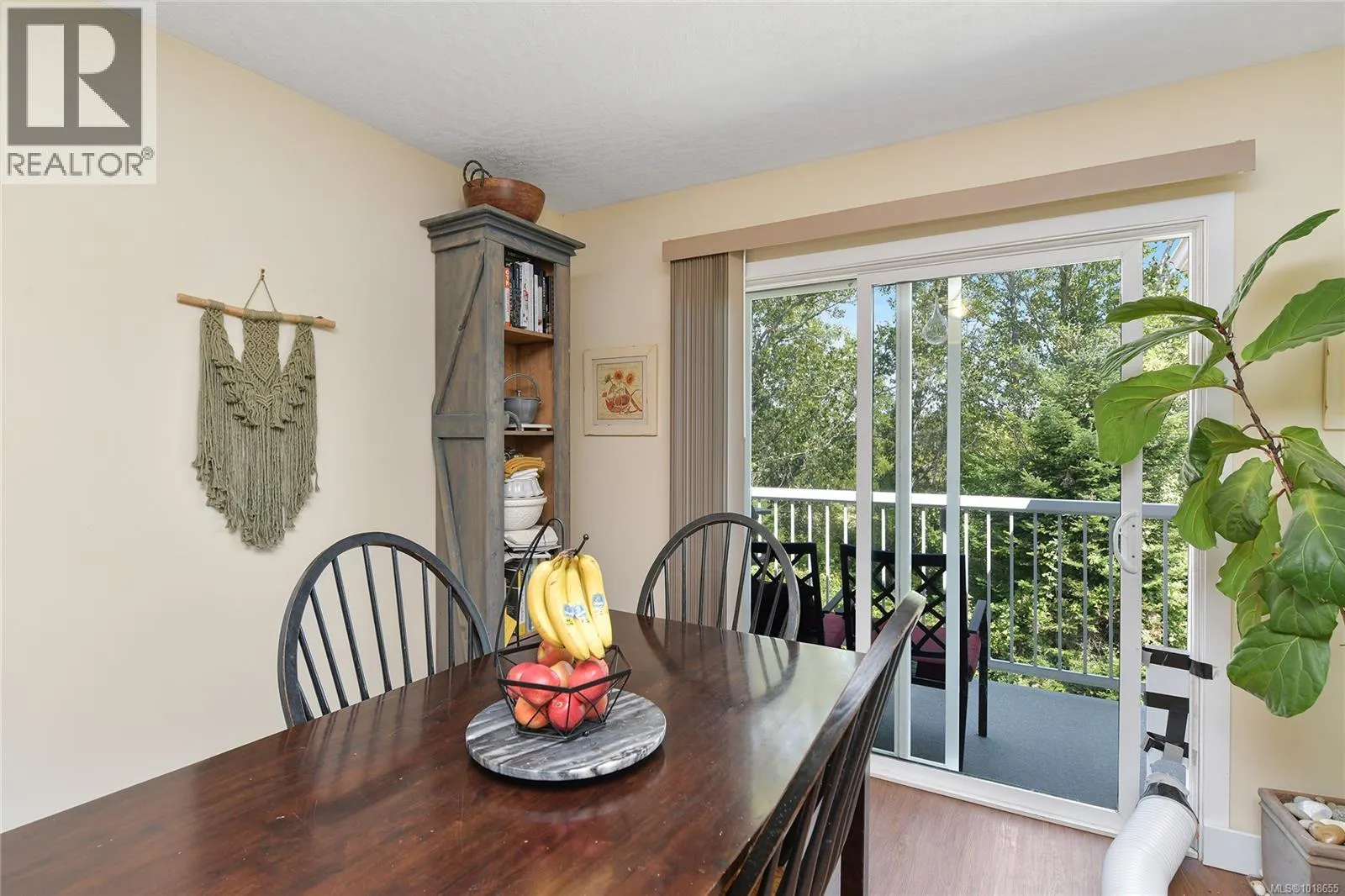 27 4125 INTERURBAN Rd