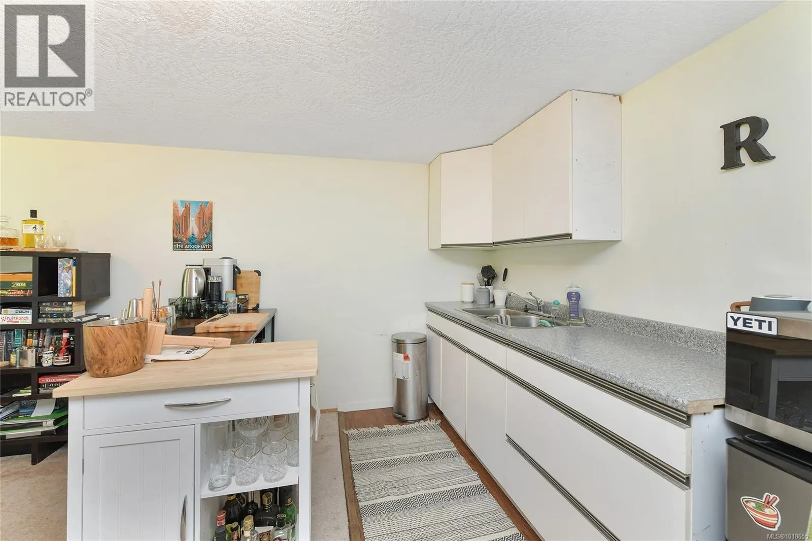 27 4125 INTERURBAN Rd