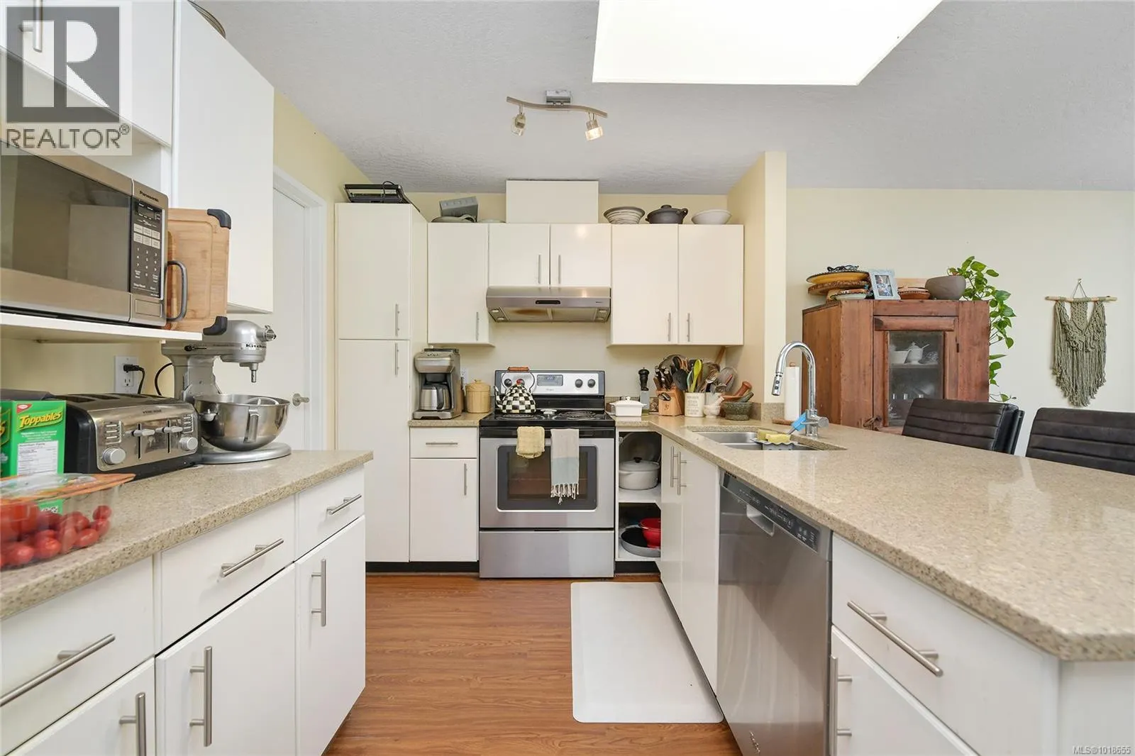 27 4125 INTERURBAN Rd