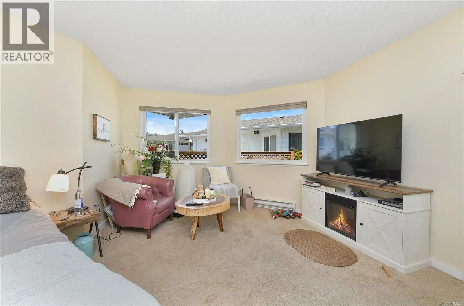 27 4125 INTERURBAN Rd