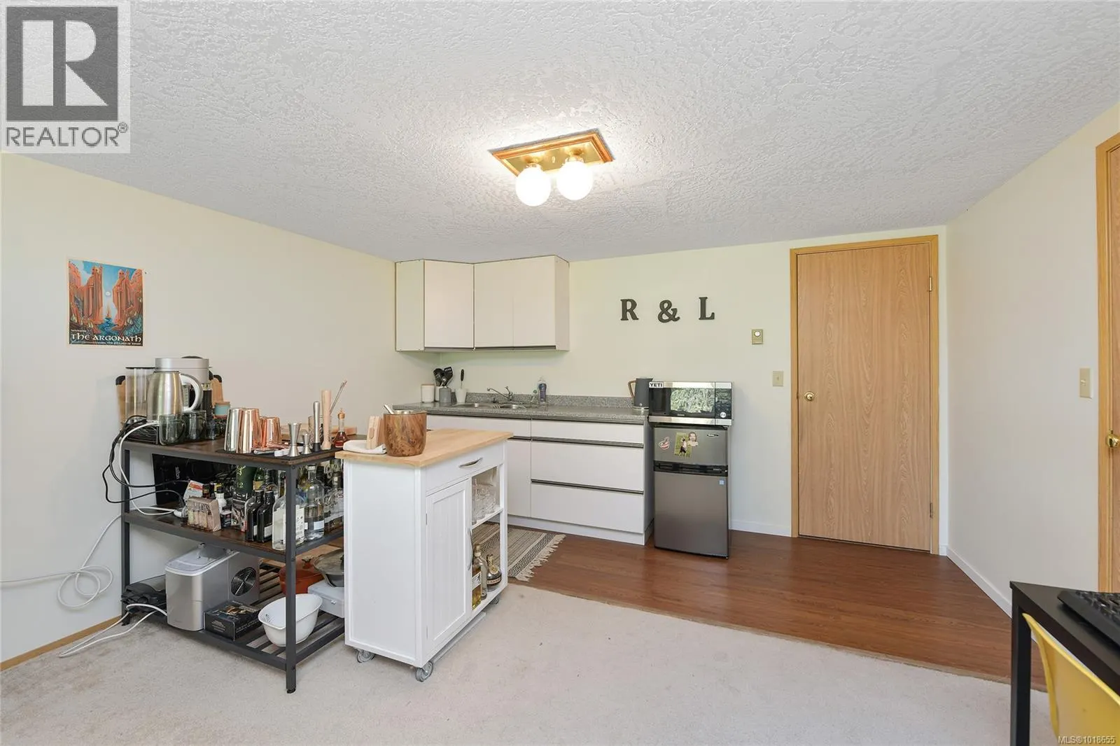 27 4125 INTERURBAN Rd