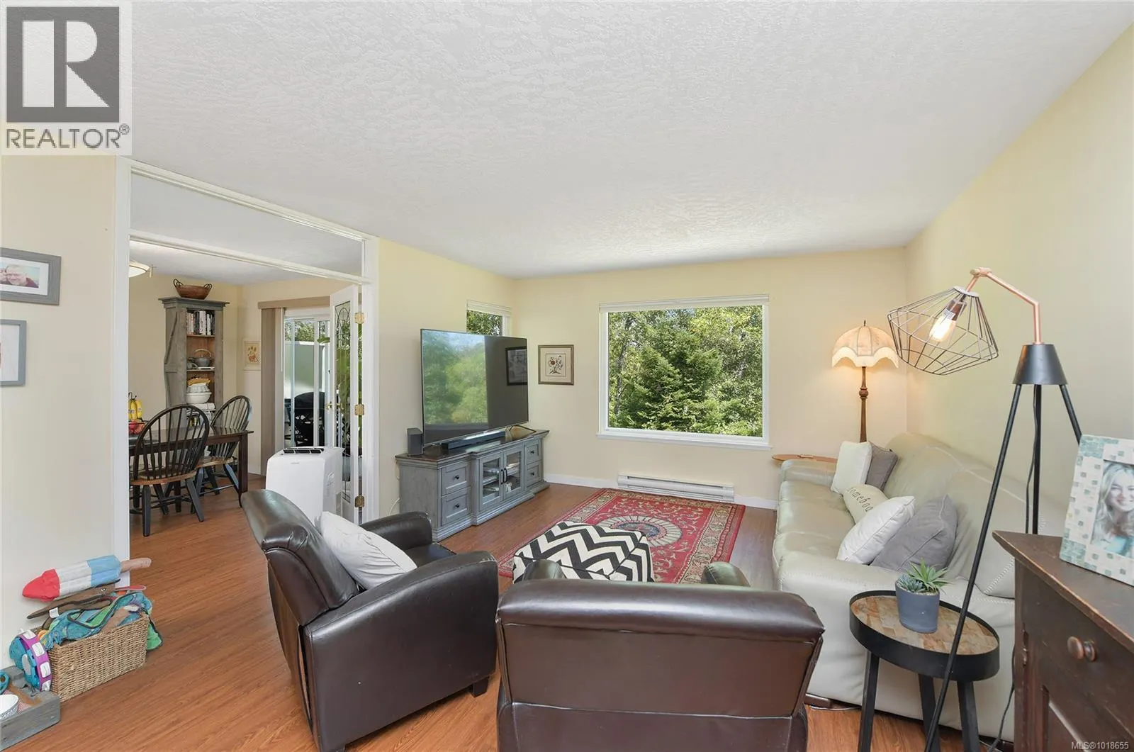 27 4125 INTERURBAN Rd