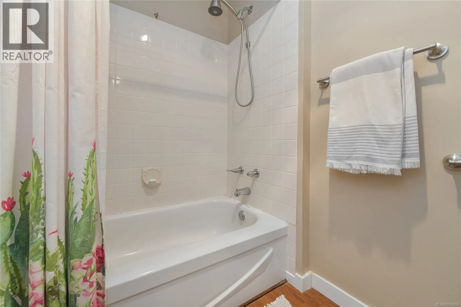 27 4125 INTERURBAN Rd