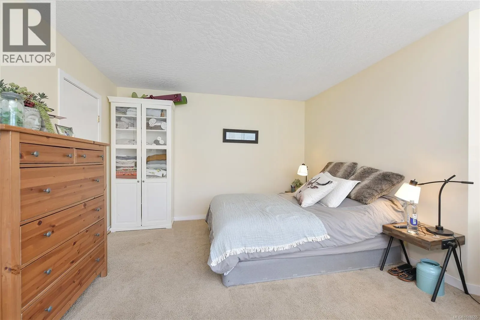 27 4125 INTERURBAN Rd