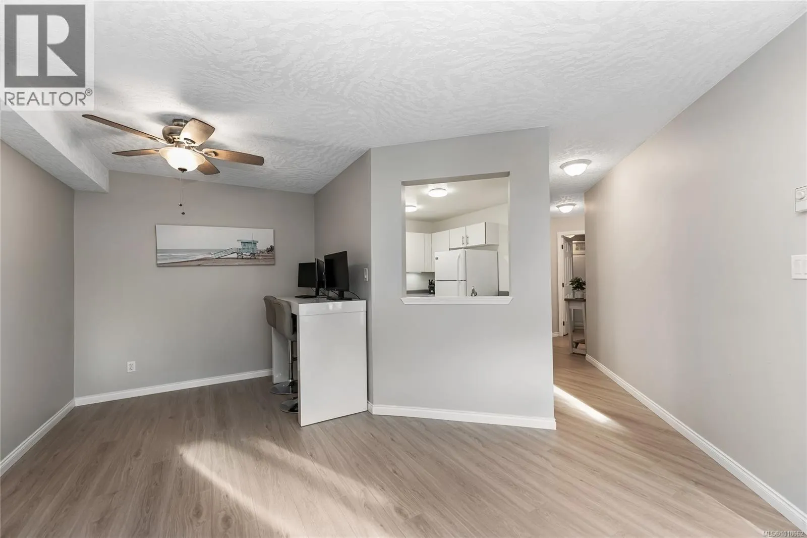 111 3010 Washington Ave