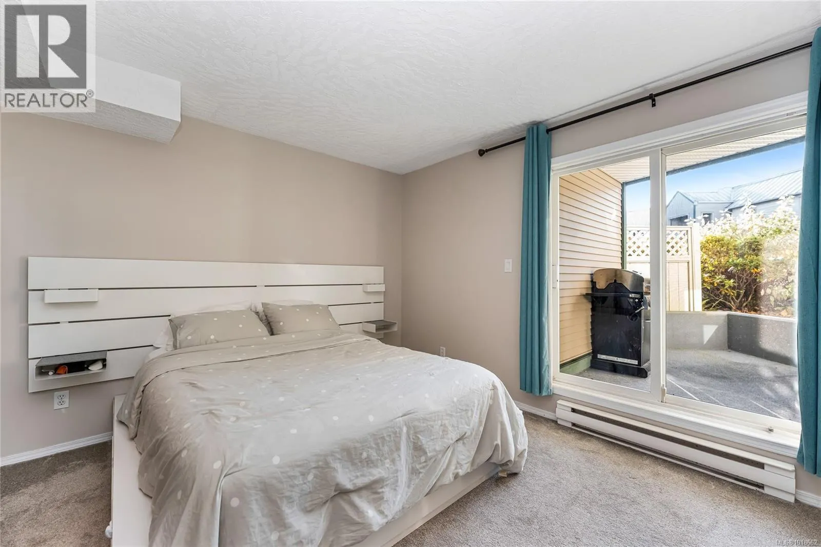 111 3010 Washington Ave