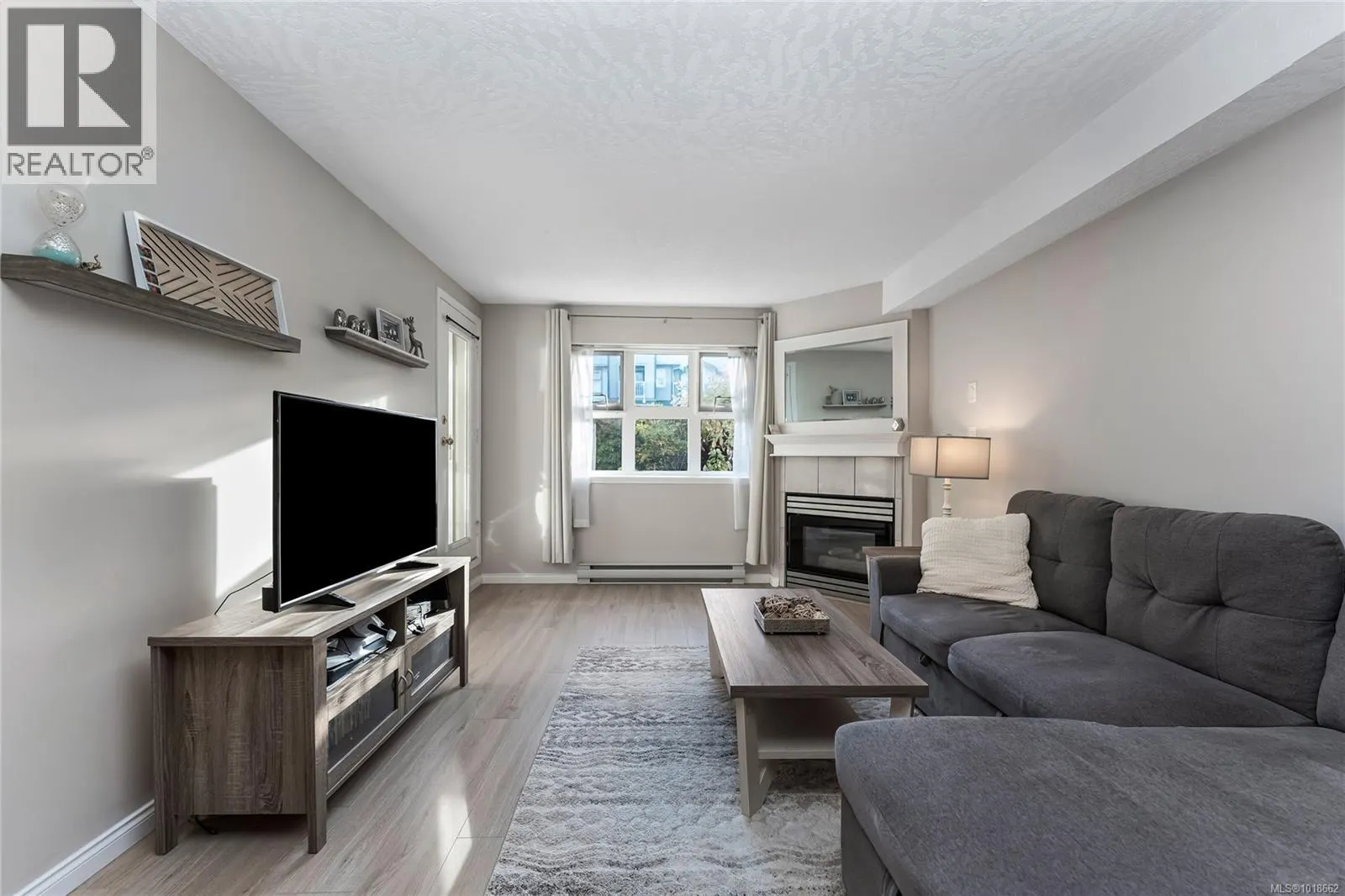 111 3010 Washington Ave