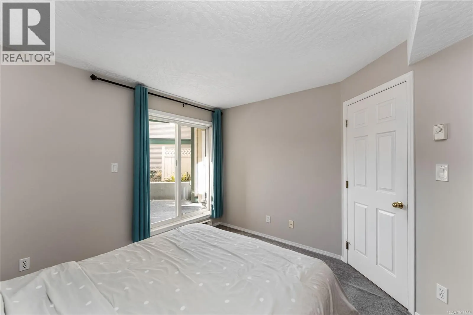 111 3010 Washington Ave