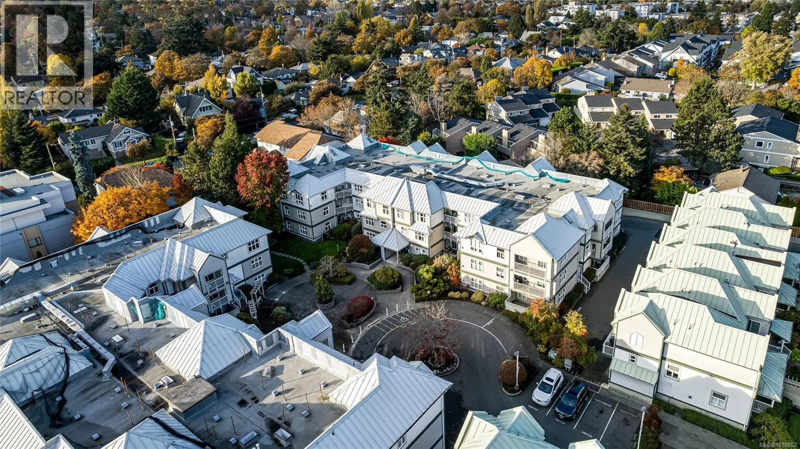 111 3010 Washington Ave