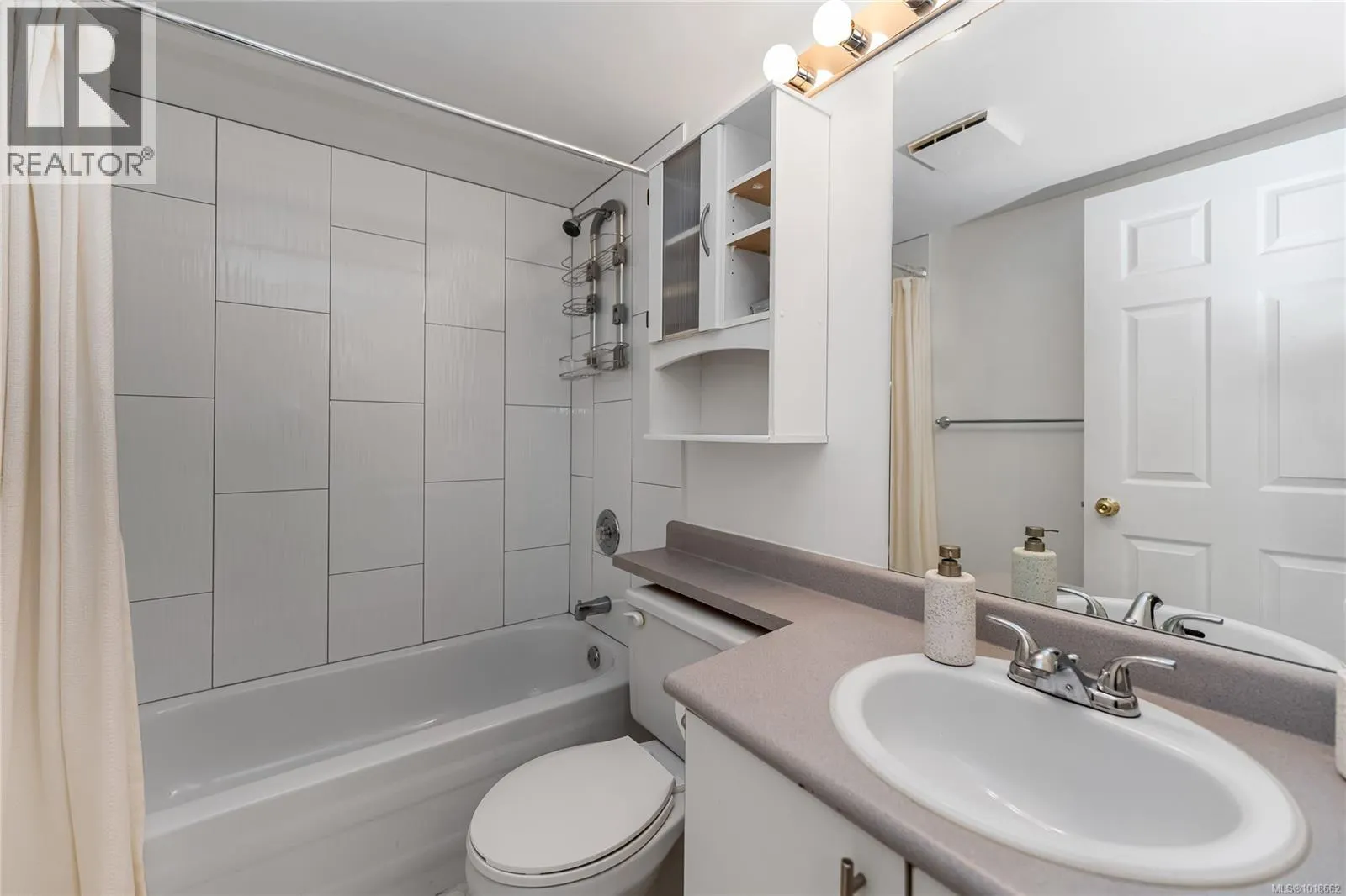 111 3010 Washington Ave