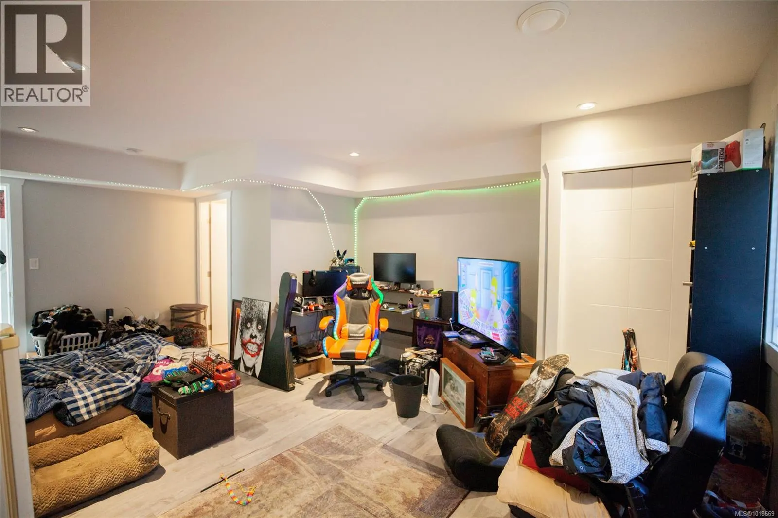 435 Silver Mountain Dr