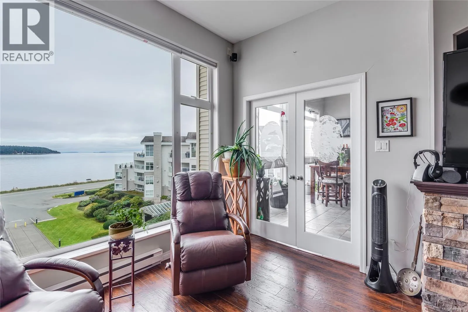 412 350 South Island Hwy