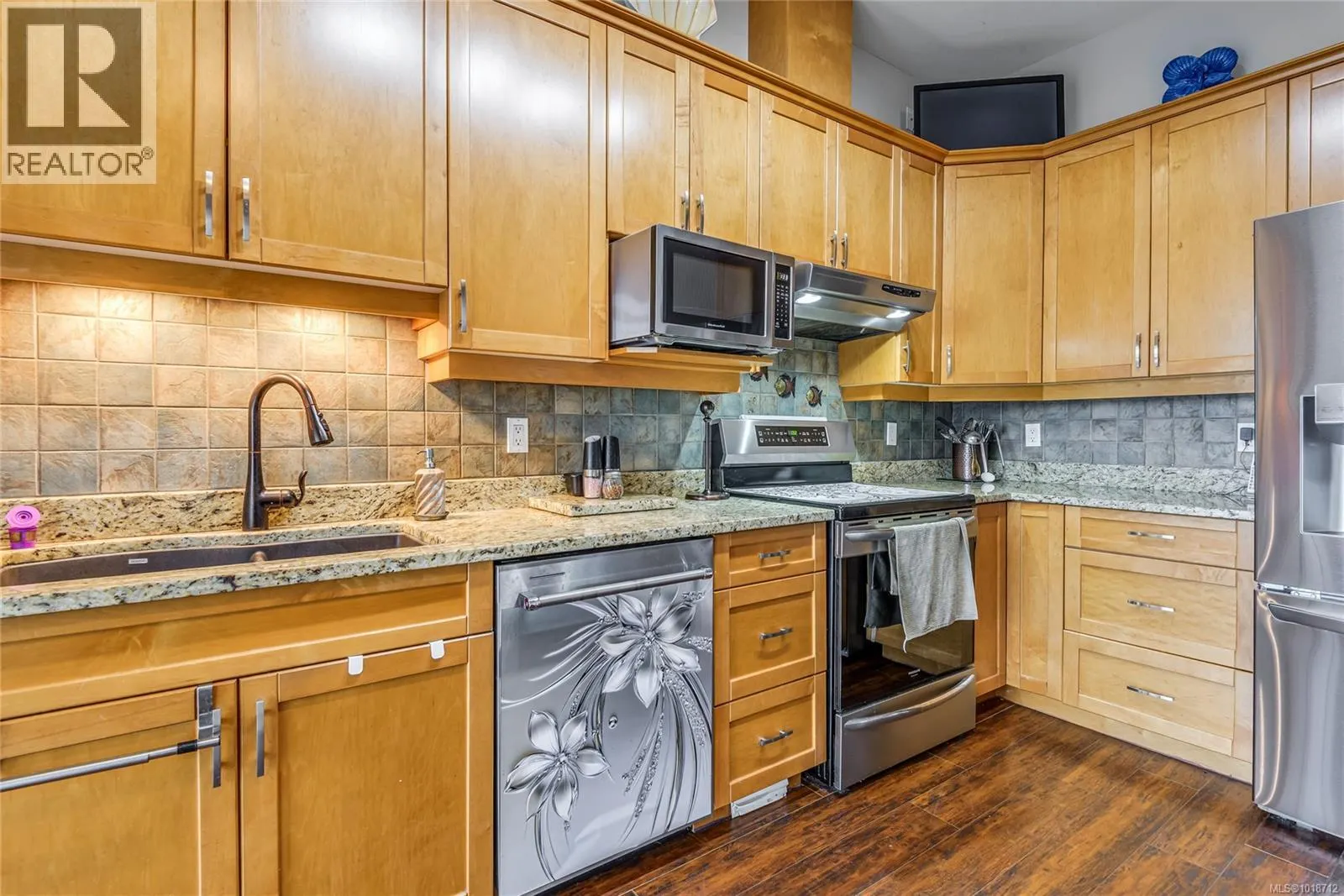 412 350 South Island Hwy