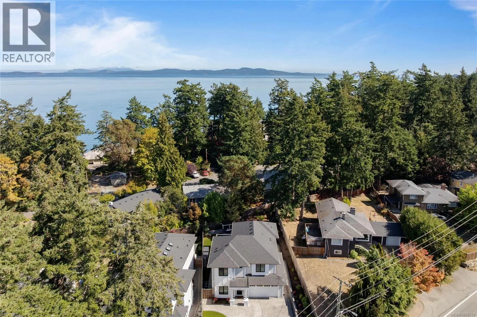 4829 Cordova Bay Rd