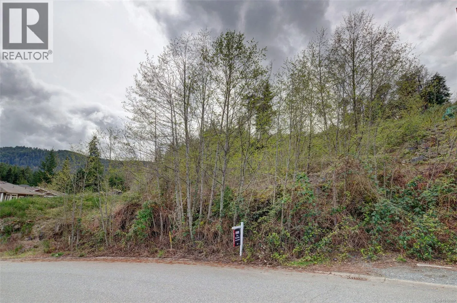 901 Hanington Rd