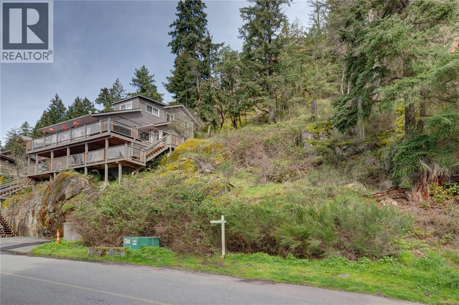 321 Woodhaven Dr