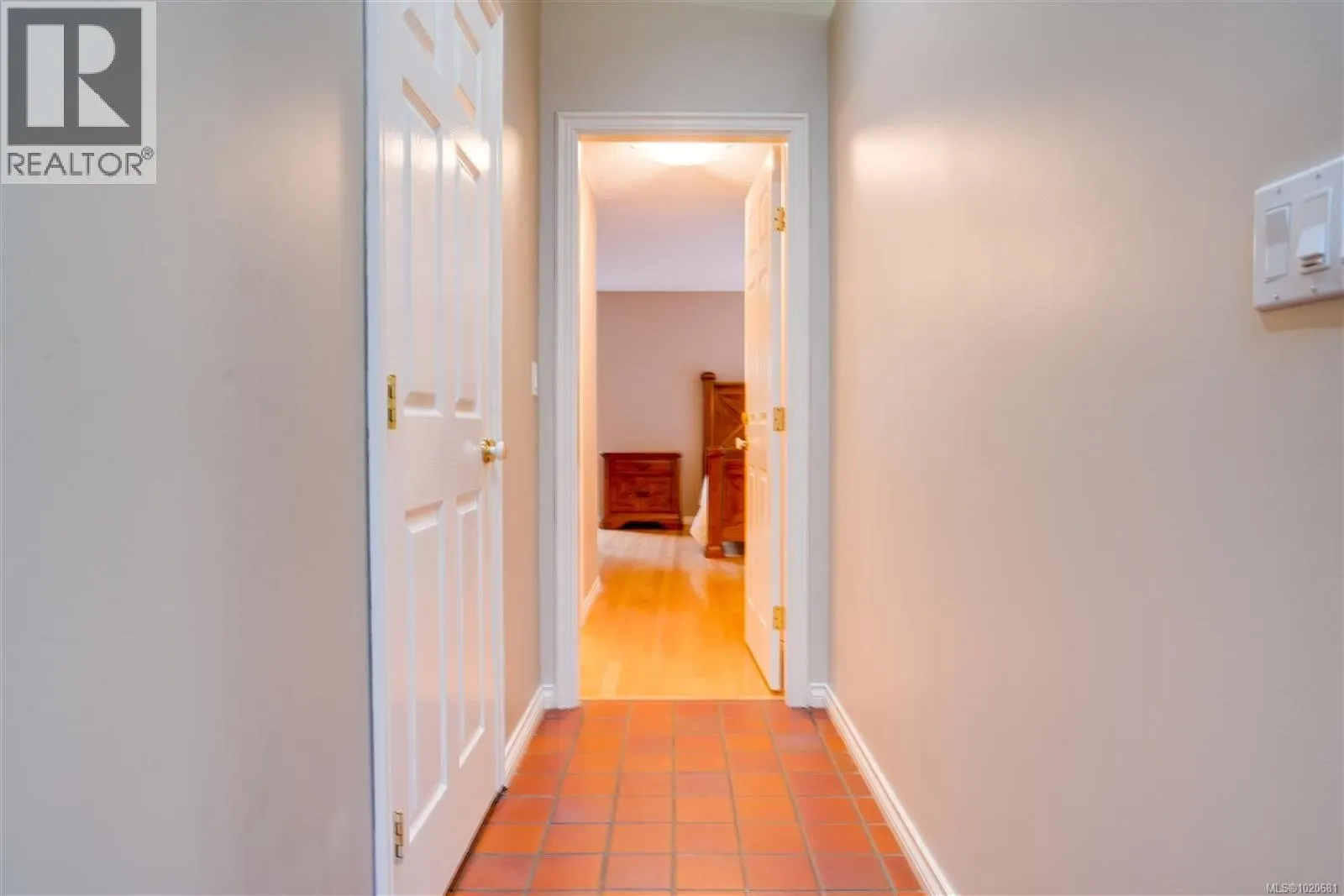 2310 Garry Oak Dr
