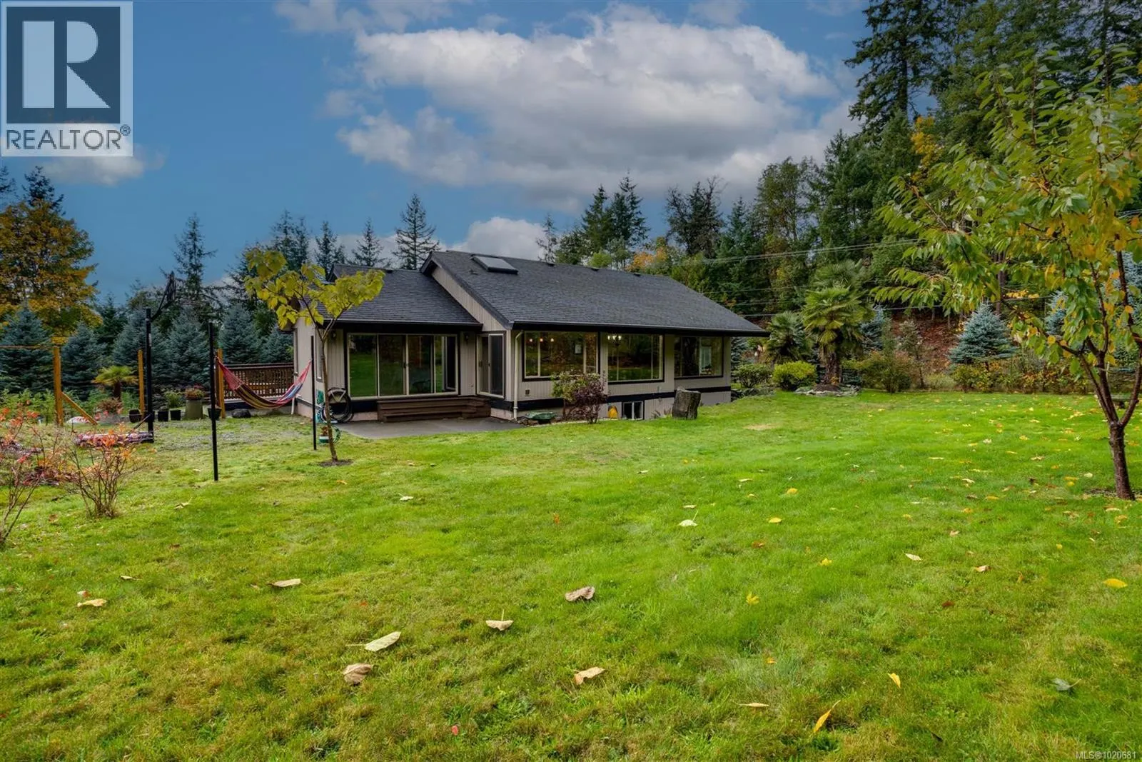2310 Garry Oak Dr