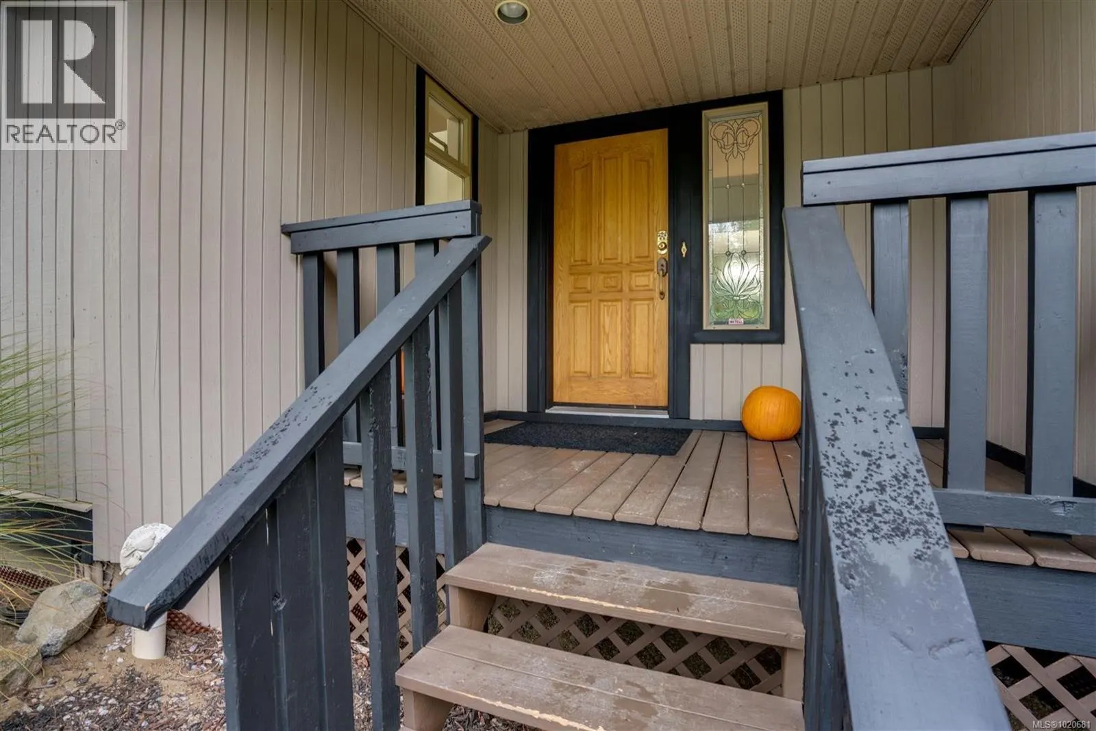 2310 Garry Oak Dr