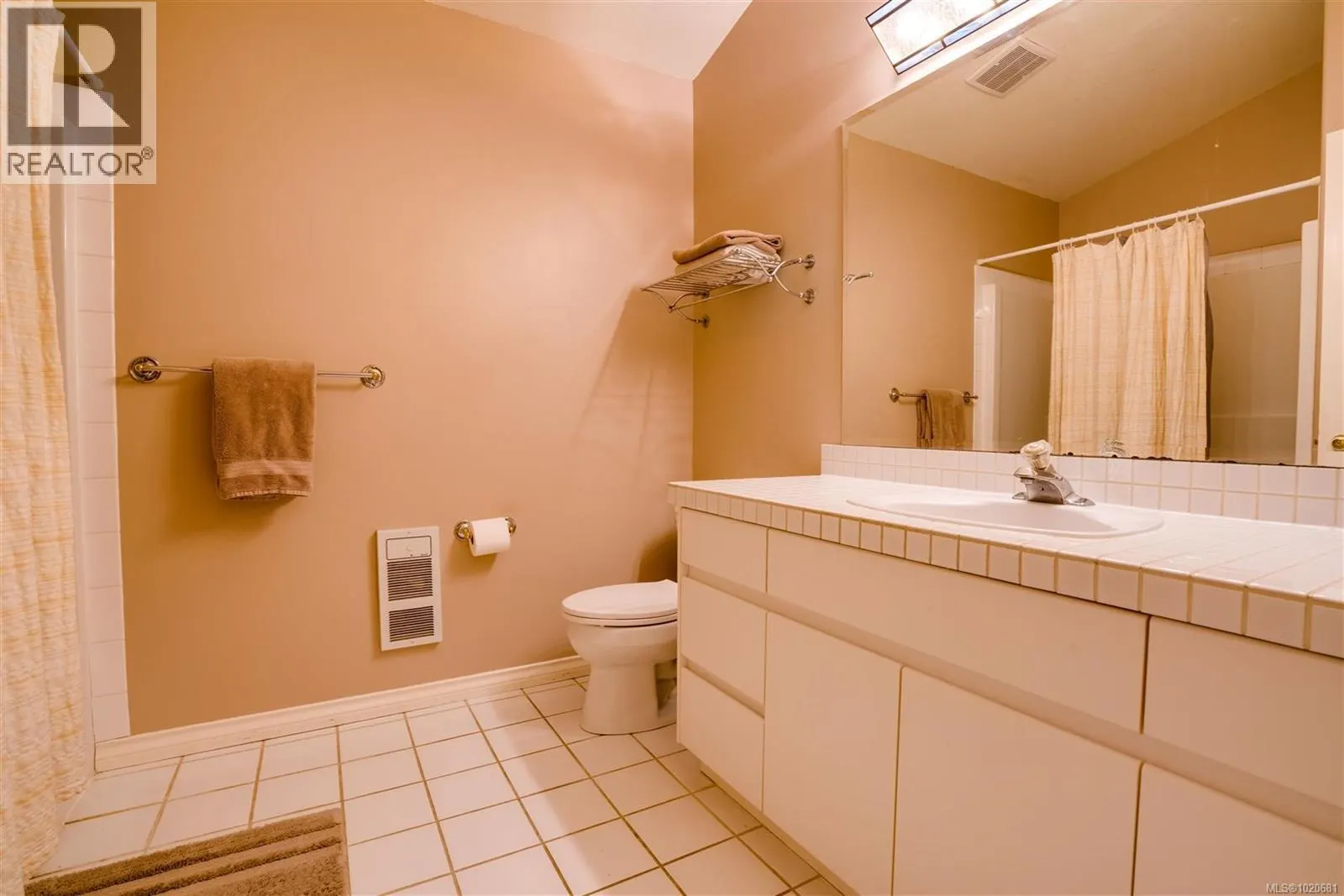 2310 Garry Oak Dr