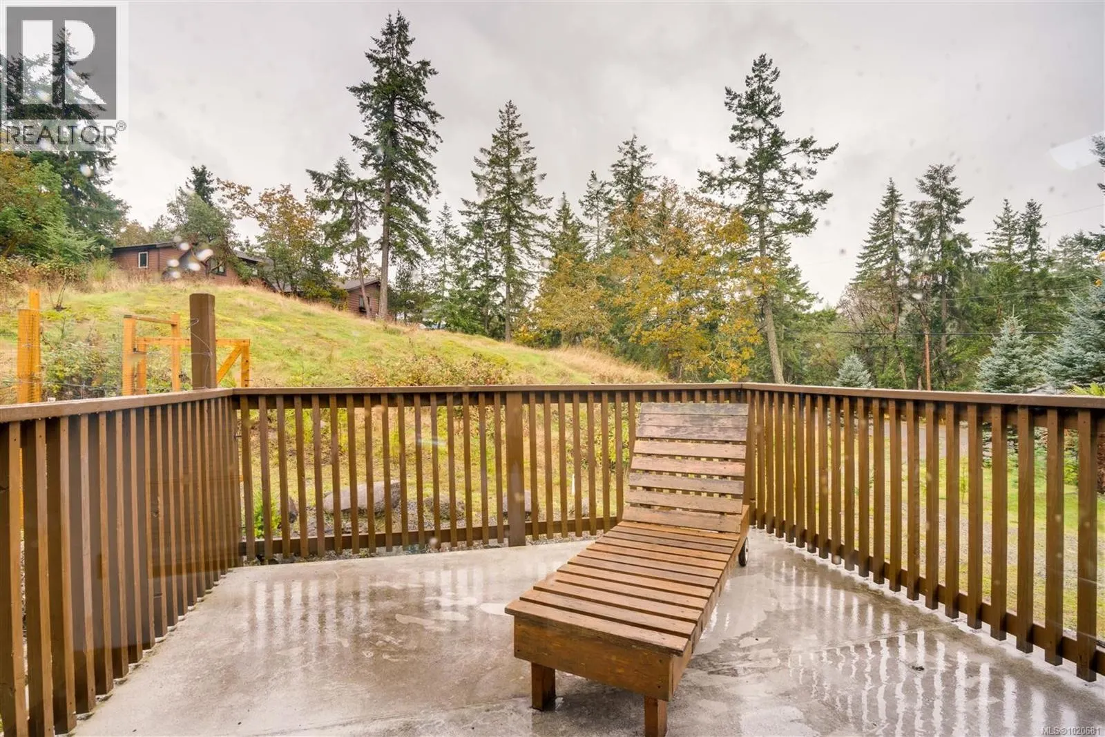 2310 Garry Oak Dr