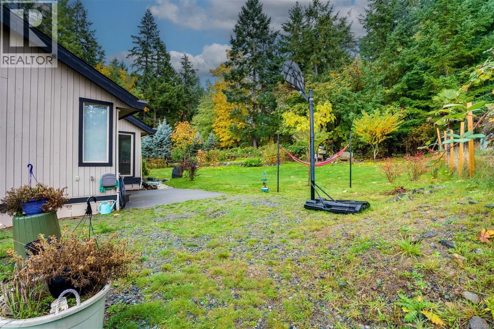 2310 Garry Oak Dr