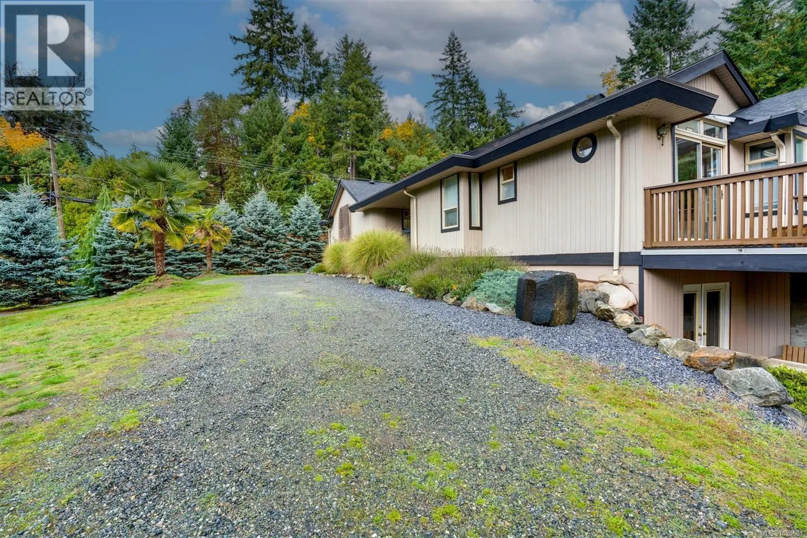 2310 Garry Oak Dr